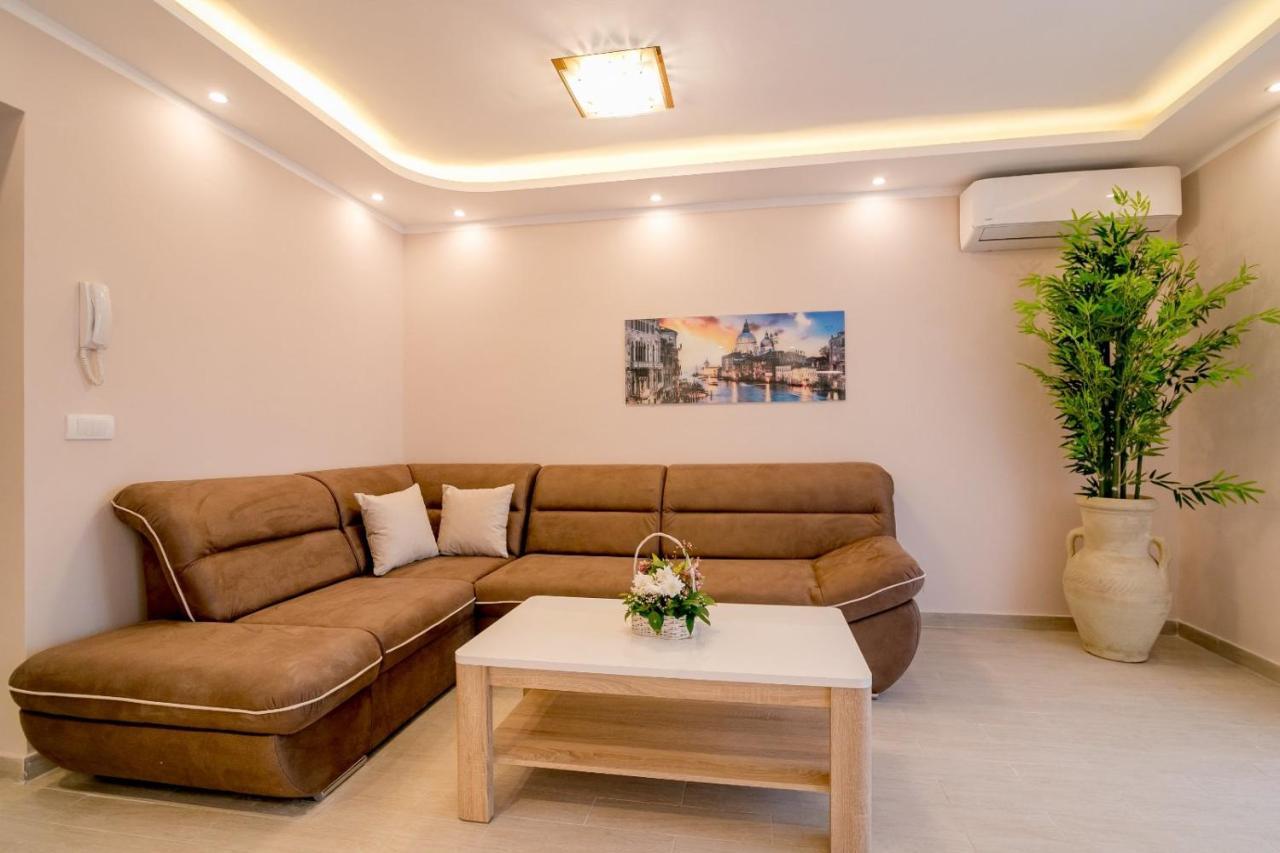 Apartmani Matej كوتور المظهر الخارجي الصورة