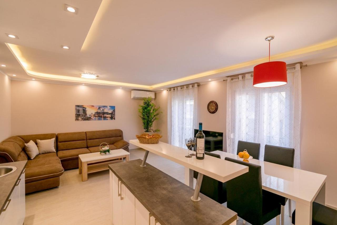 Apartmani Matej كوتور المظهر الخارجي الصورة