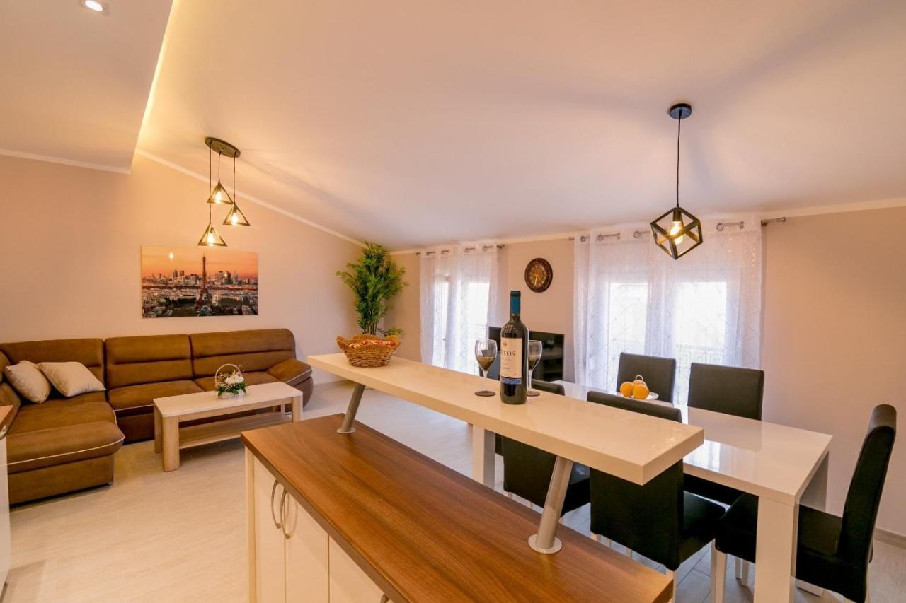 Apartmani Matej كوتور المظهر الخارجي الصورة