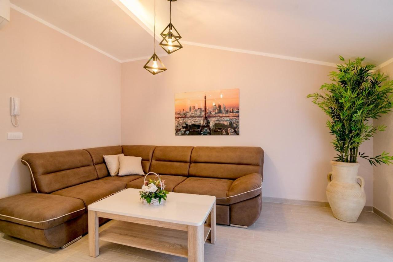 Apartmani Matej كوتور المظهر الخارجي الصورة